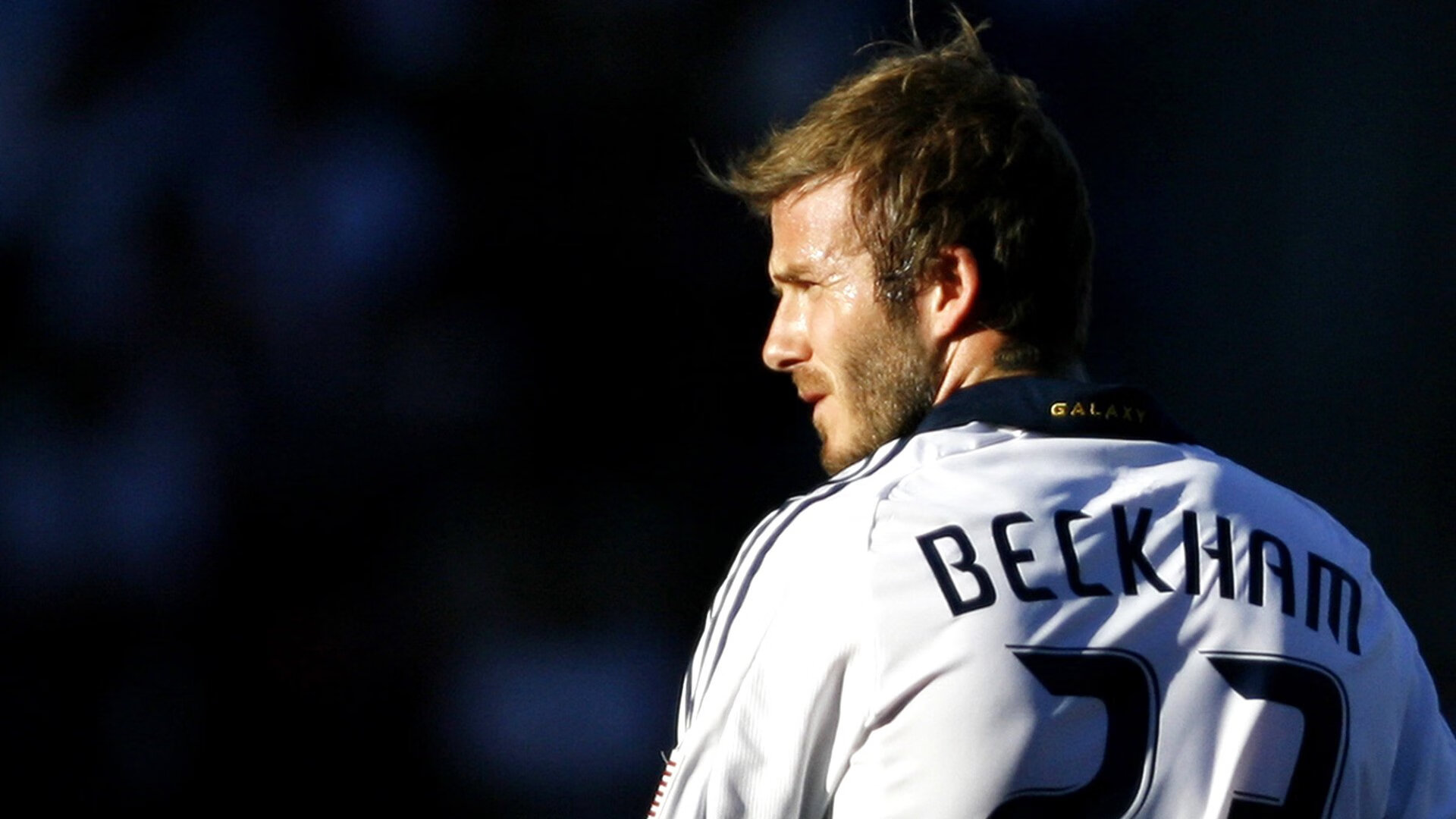 莱奥接管比赛之夜，当非洲雄鹰在奥运悬崖边展翅