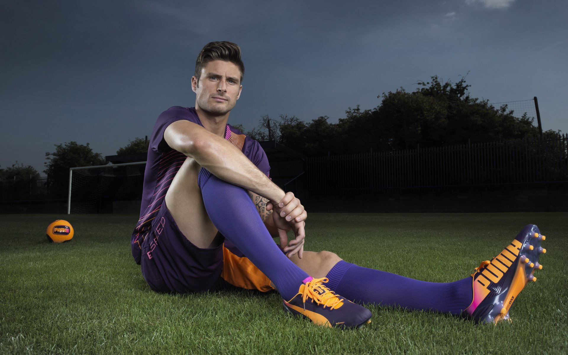 河内之夜,红色闪电划破长空,吉鲁绝杀,越南逆转伊拉克,G组格局瞬间重写